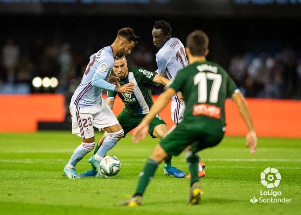 Pinnacle APP-琼斯与阿斯皮纳尔对决推迟